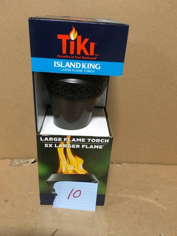 lot 10 image: Tiki Island King Flame Torch  in good condition