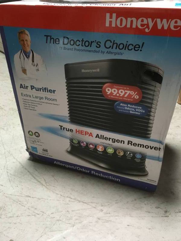 lot 39 image: Honeywell True HEPA 465 sq. ft. Air PurifierAllergen Remover in good condition