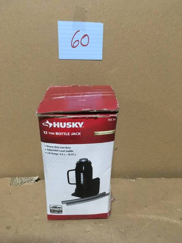 lot 60 image: Husky 12 Ton Bottle Jack in good condition in good condition