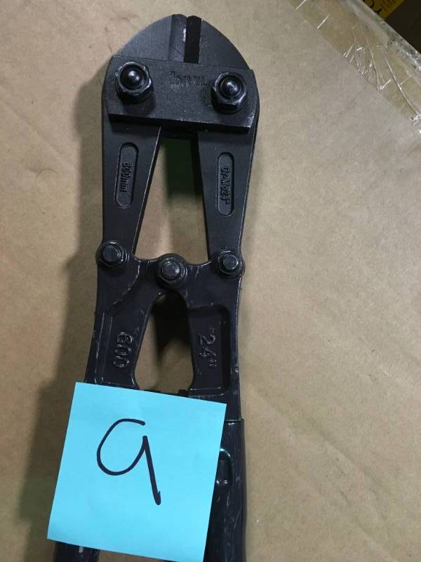 lot 9 image: ANVIL 24 in. Anvil Bolt Cutters in good condition
