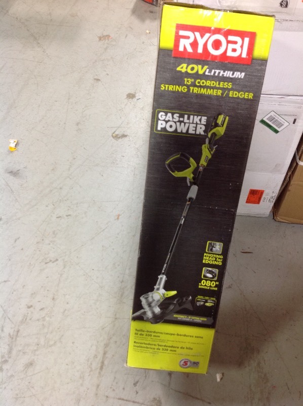 RYOBI 40-Volt Lithium-Ion Cordless String TrimmerEdger - 2.6 Ah Battery and Charger Included in good conditions