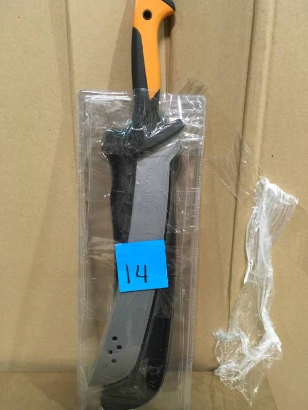 Fiskars Machete (24 in.) in good condition