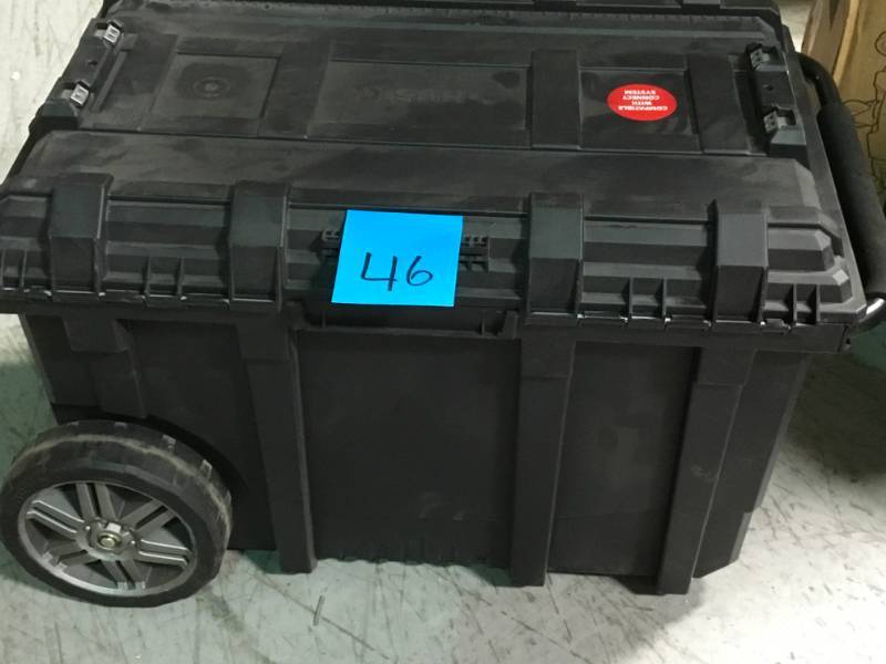 Husky 26 in. Connect Mobile Tool Box Black in good condition