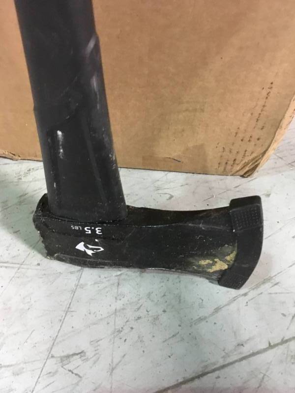 Husky 3.5 lb. Premium Single Bit Michigan Axe with 34 in. Fiberglass Handle in good condition