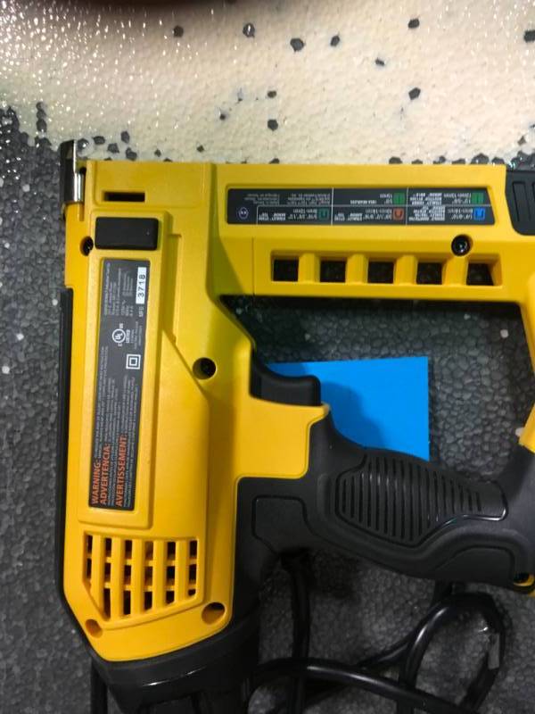 DEWALT 5-in-1 Multi-Tacker and Brad Nailer in good condition