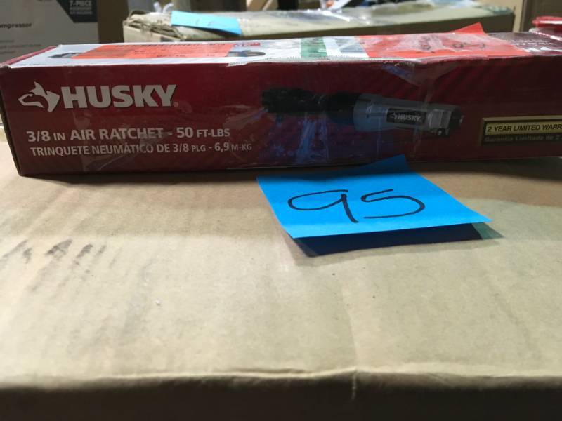 Husky Power Tools 38 in. Ratchet Wrench 50 ft. lbs. H4110 in good condition