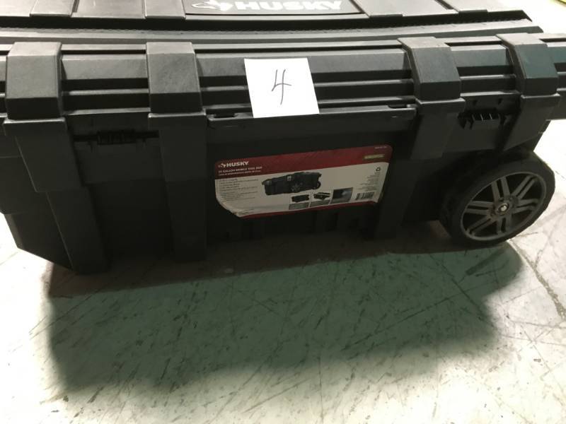 Husky 35 in. Mobile Job Tool Box in good condition