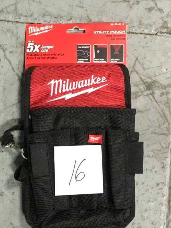 Milwaukee 9-Pocket Utility Pouch in good condition