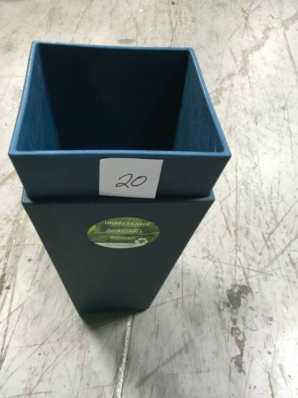 Tierra Verde Sonata 10 in. x 20 in. Teal Rubber Self-Watering Planter QTY 2 in good condition