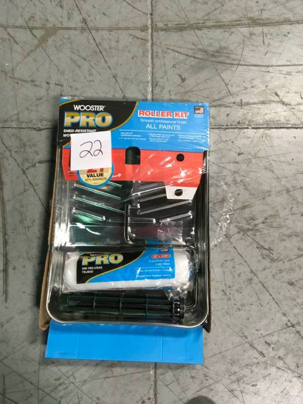 Wooster 5-Piece Roller Tray Set in good condition