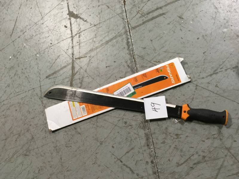Fiskars 22 in. Clip Point Straight Edge Fixed Blade Knife in good condition