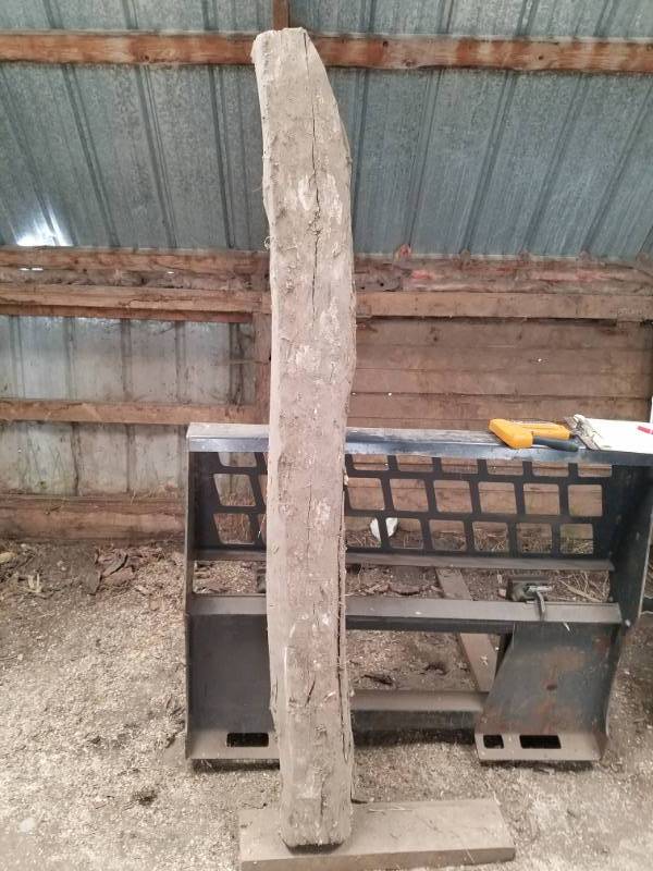 lot 27 image: Reclaimed oak log cabin wood