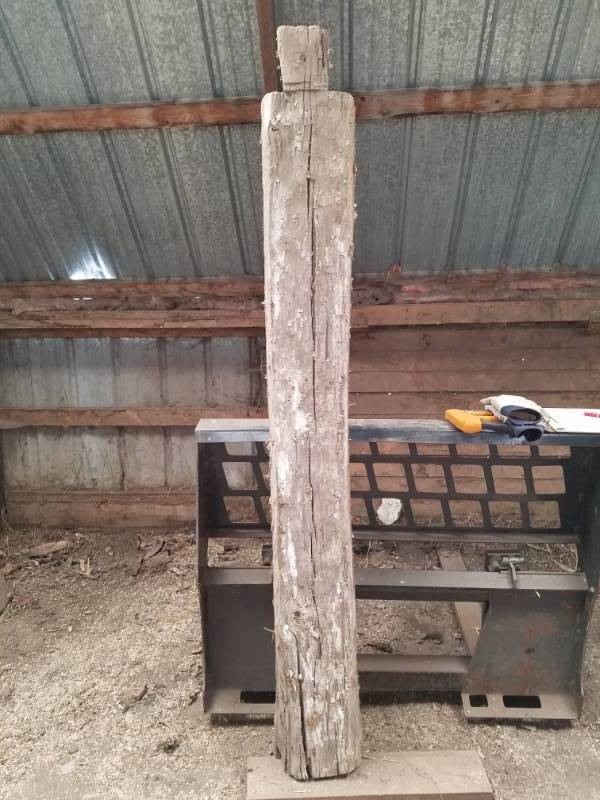 lot 28 image: Reclaimed oak log cabin wood with double dove tail