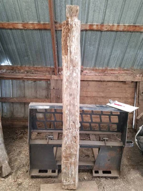 lot 41 image: Reclaimed oak log cabin wood with single dove tail