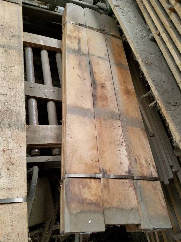 lot 57 image: Ceder wood fence bundle