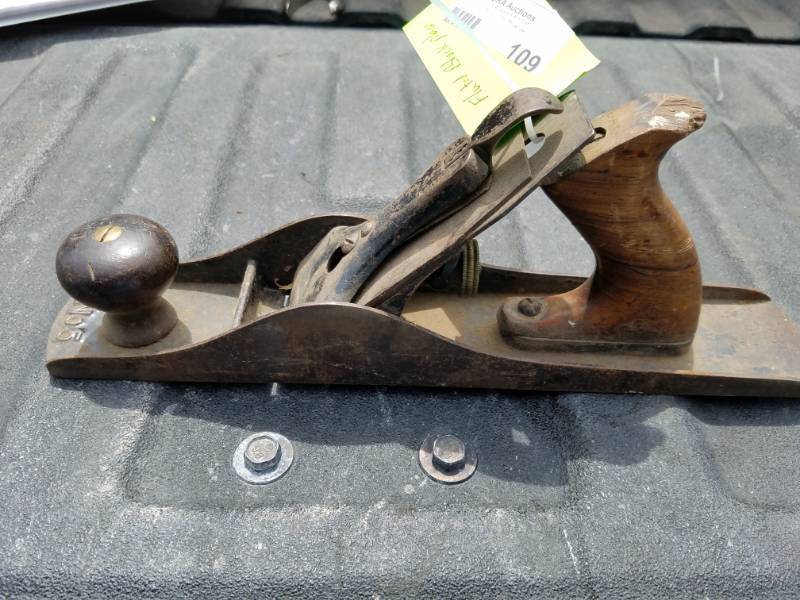 lot 109 image: No. 5 Block wood plane
