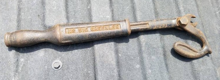 lot 112 image: No. 515 Green Lee Nail Puller