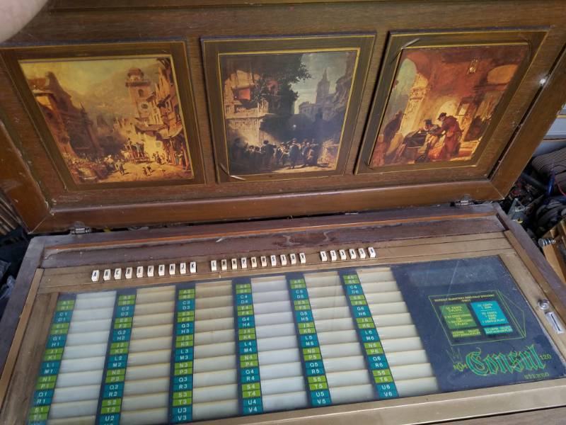 lot 137 image: Consul Jukebox made in West Germany