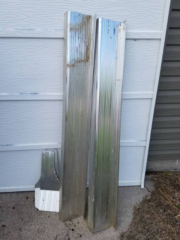 lot 163 image: Running boards & mud flaps