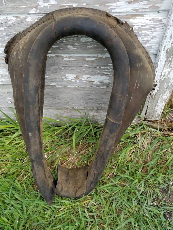 lot 173 image: Horse Collar