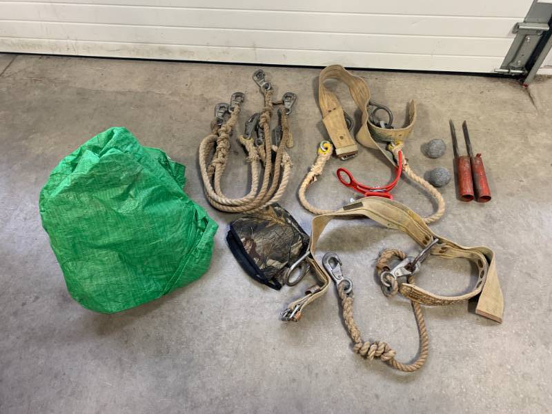 lot 46 image: Large Lot of Hunting Ropes Hoists & Accessories