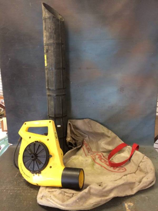 lot 34 image: Paramount Blower