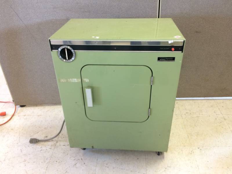lot 38 image: Compact Clothes Dryer