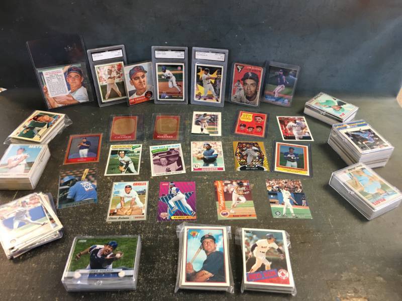 lot 73 image: Baseball Card Collection with Stars, Rookies and Vintage 1950s Red Man Tobacco Card