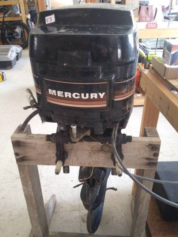 lot 53 image: Mercury Boat Motor