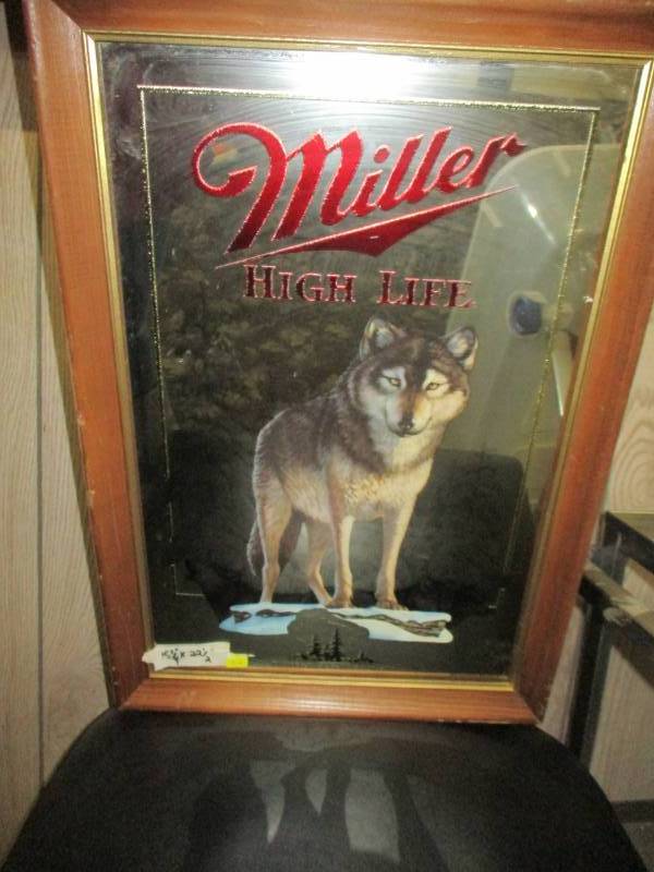 lot 22 image: Miller High Life Mirror with Wolf
