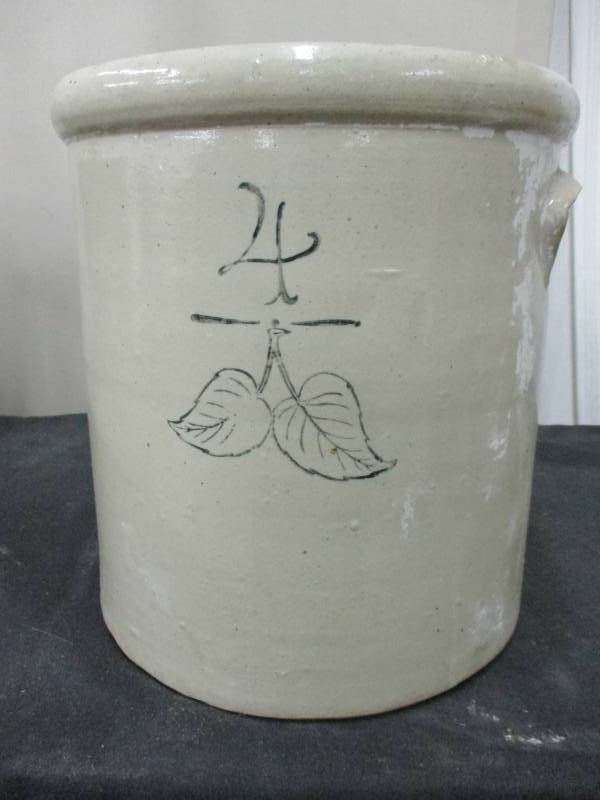 lot 37 image: 4 Gallon Crock you can see the crack in pictures. Nice crock