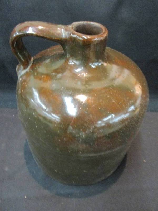 lot 52 image: Red Wing Jug