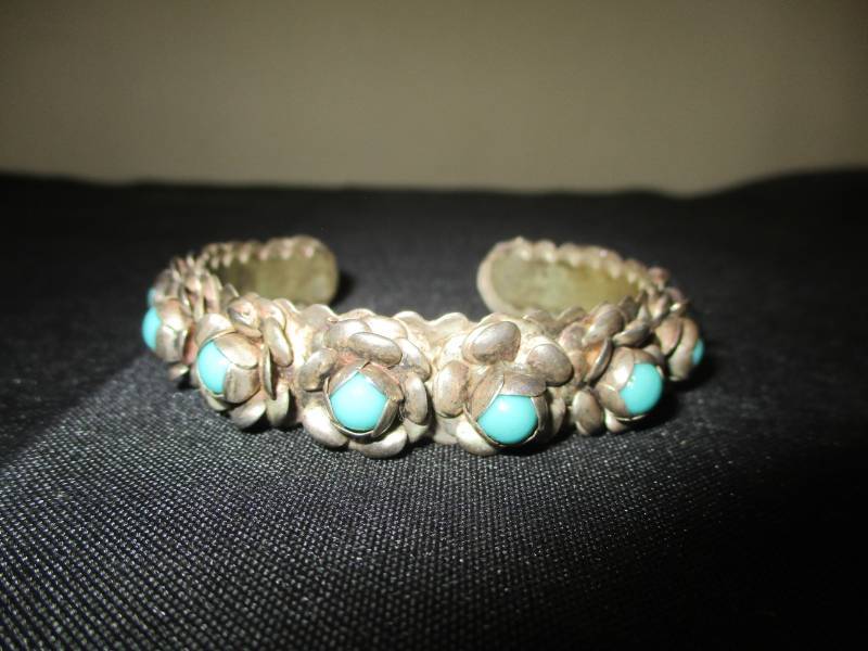 lot 100 image: Sterling Bracelet