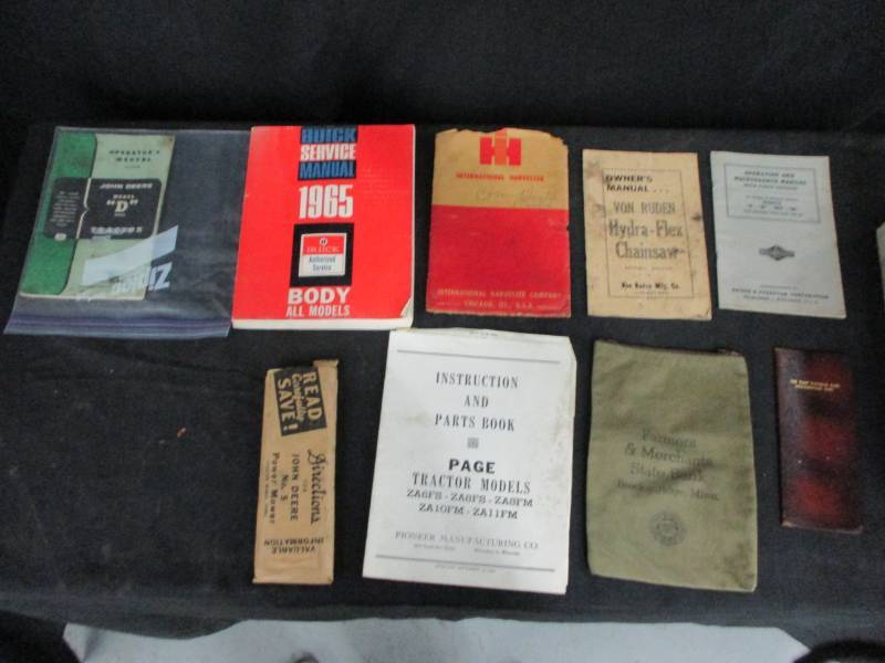 lot 112 image: Old Operating Manuels