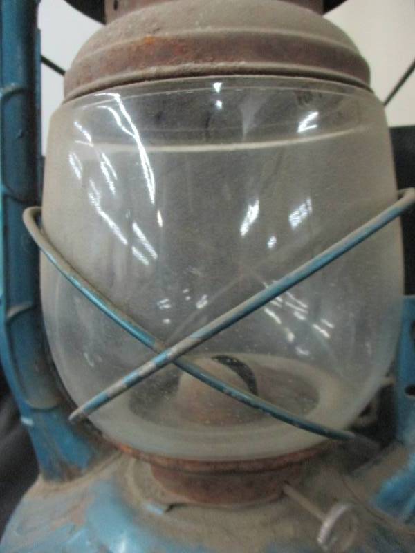 lot 129 image: Old Lantern Dietz D-Lite NY USA NO. 2 D Lite