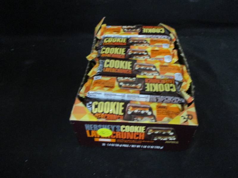 lot 165 image: 30 Herseys Cooke Layer Cruch Vcandy Bars