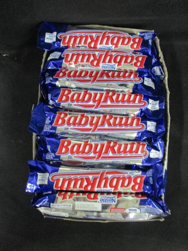 lot 175 image: 32 Baby Ruth Candy Bars