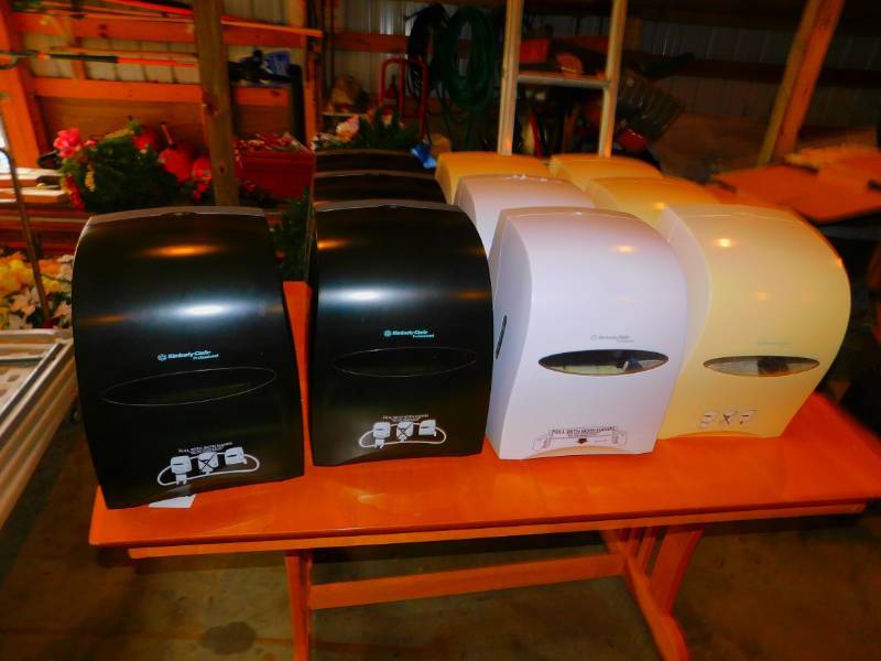 Lot Of Paper Towel Dispensers