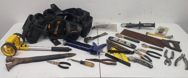 lot 14 image: Bulk Tools Lot