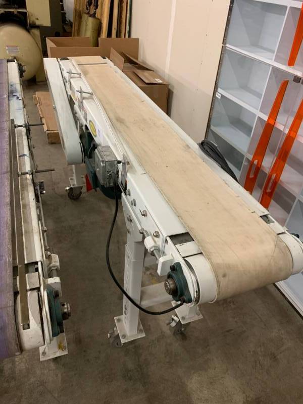 lot 11 image: POWERED CONVEYOR