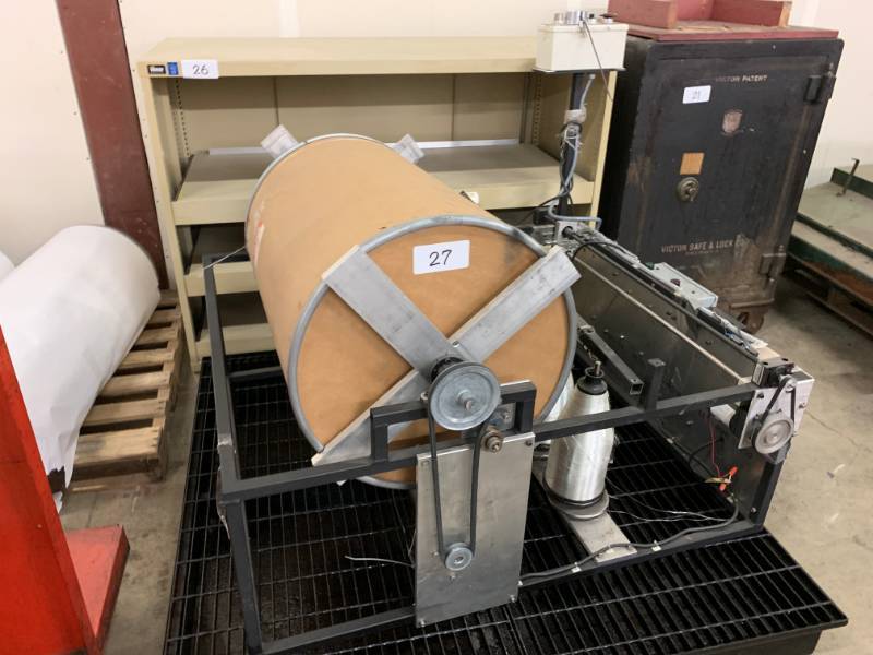 lot 27 image: WINDING MACHINE