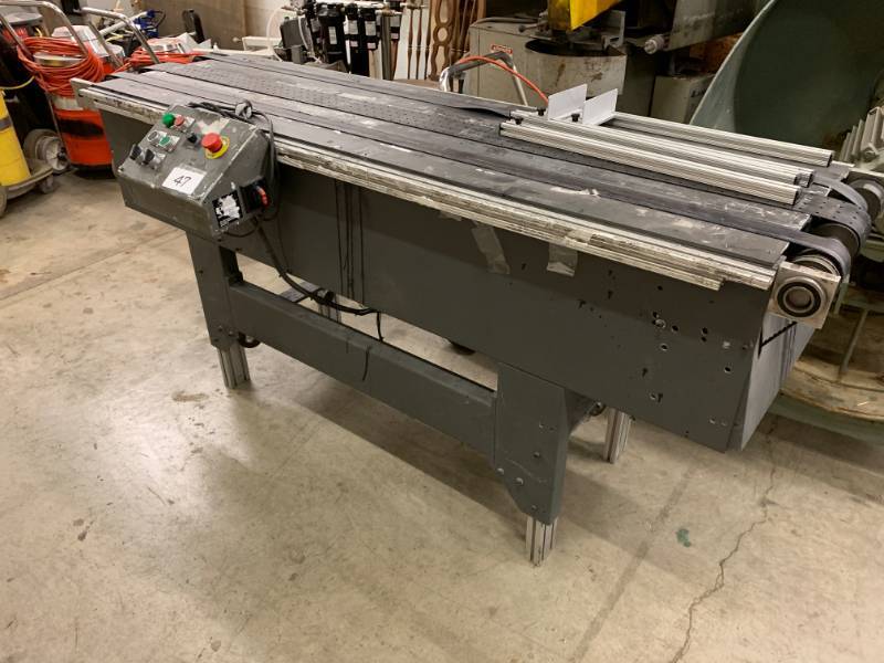 lot 47 image: POWERED CONVEYOR SECTION