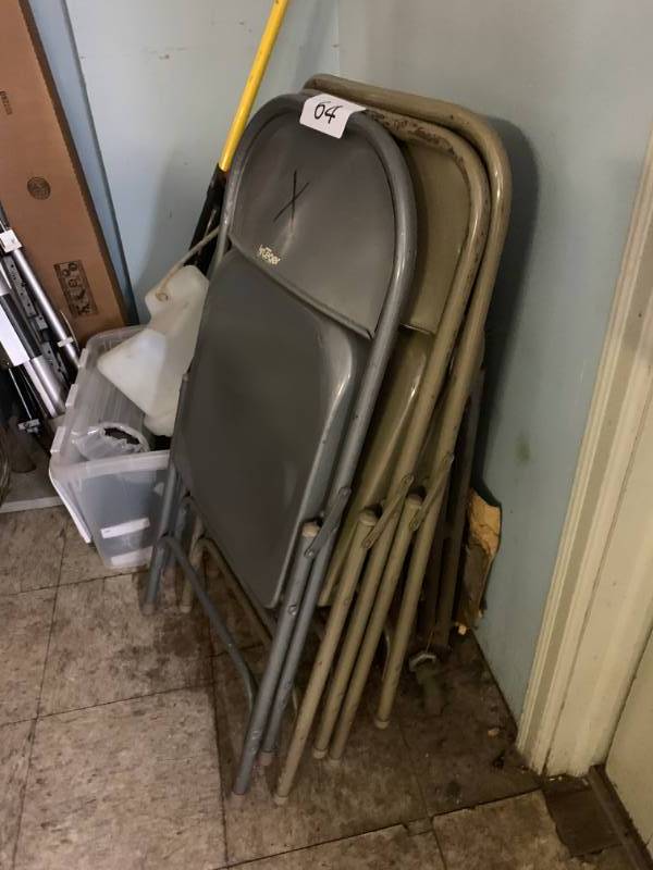 lot 64 image: 3 FOLDING CHAIRS