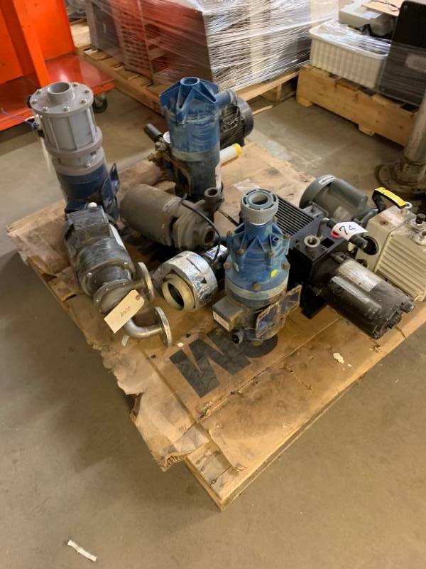 lot 74 image: PALLET OF PUMPS  MOTORS