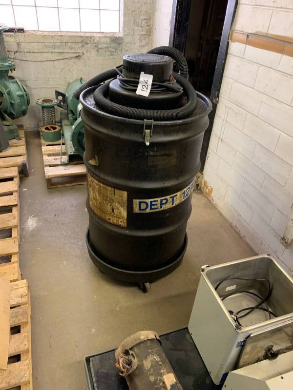 lot 124 image: VACUUM DRUM