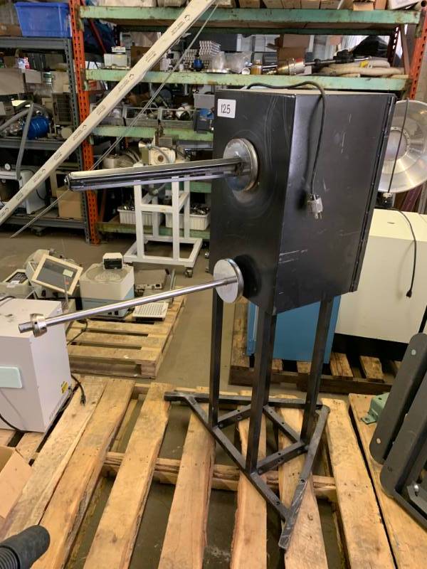 lot 125 image: WINDING MACHINE