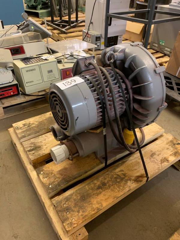 lot 139 image: RING COMPRESSOR