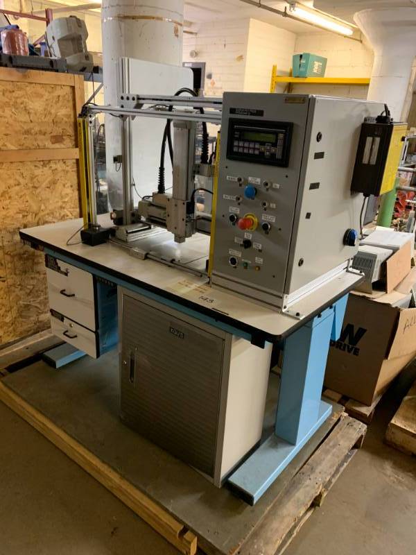 lot 143 image: XYZ POSITIONER