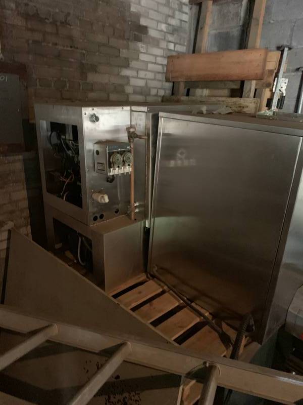 lot 173 image: 2 COMMERCIAL DISH WASHERS