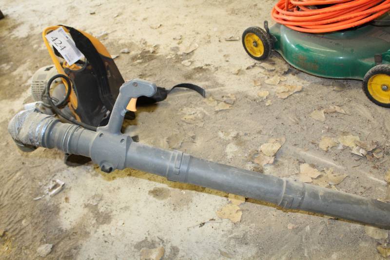 lot 424 image: Ryobi Gas Powered Leaf Blower